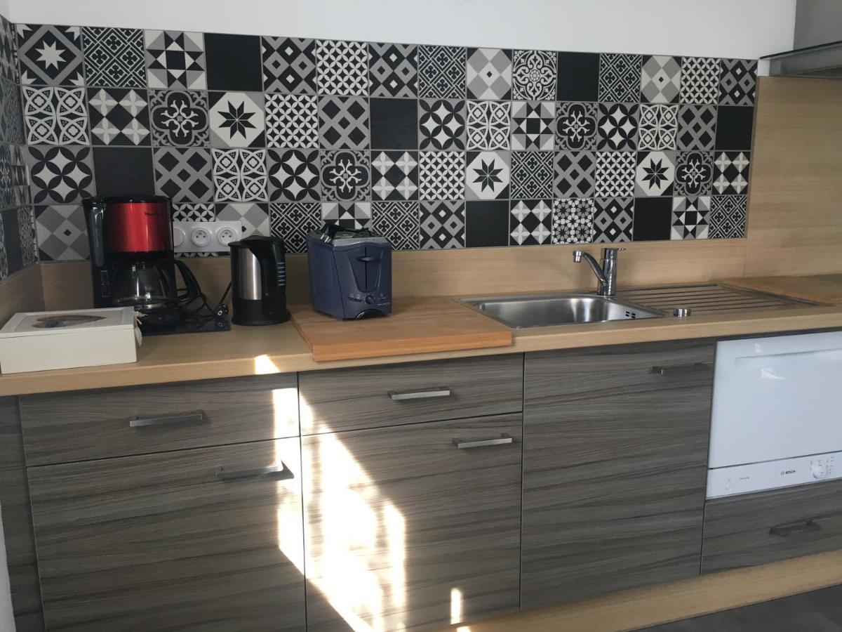 Pugny-Chatenod Appartement T2 Independant Dans Maison المظهر الخارجي الصورة
